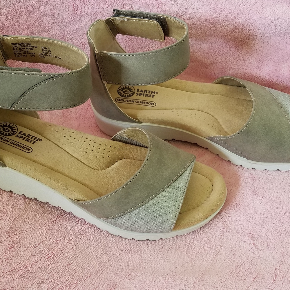 Earth spirit Sandles